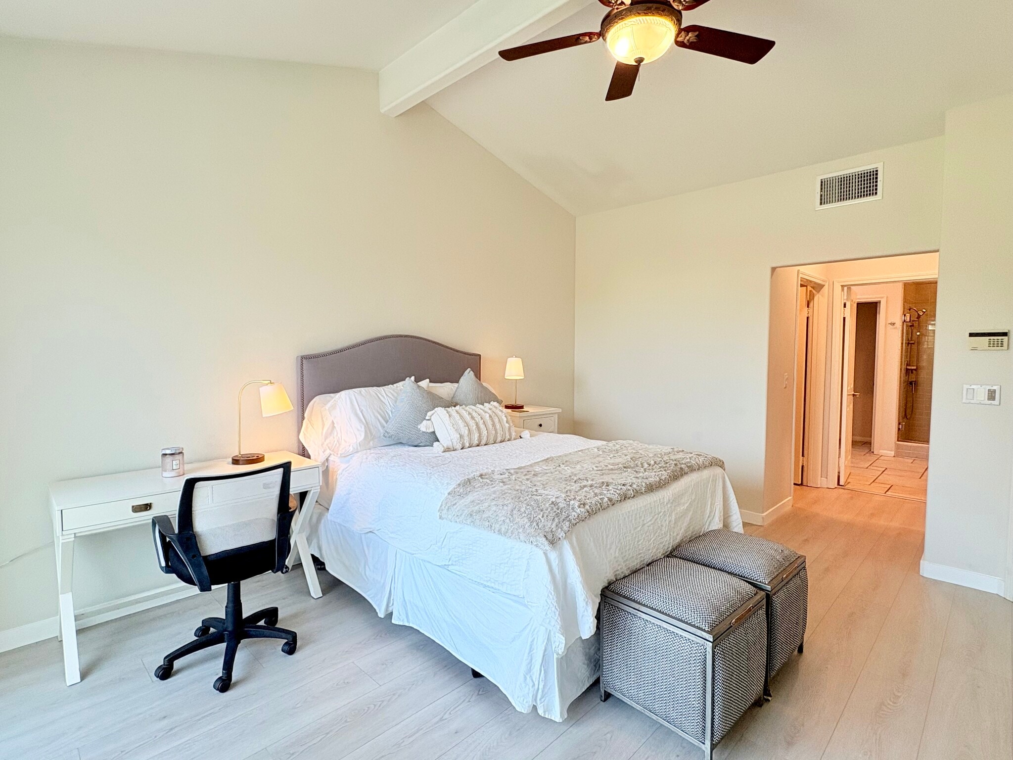 Main Bedroom - 6483 Zuma View Pl