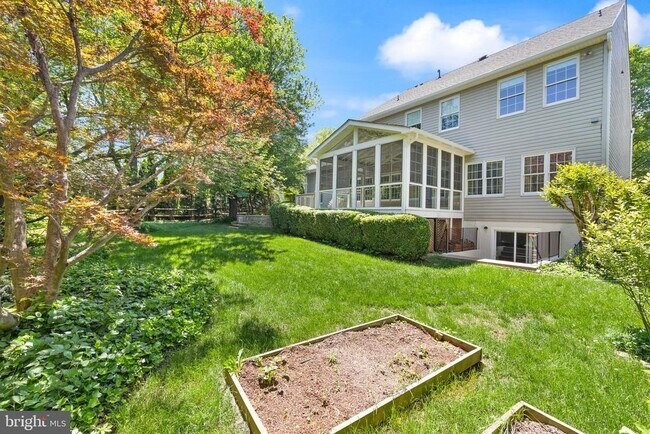 Building Photo - 46448 Montgomery Pl