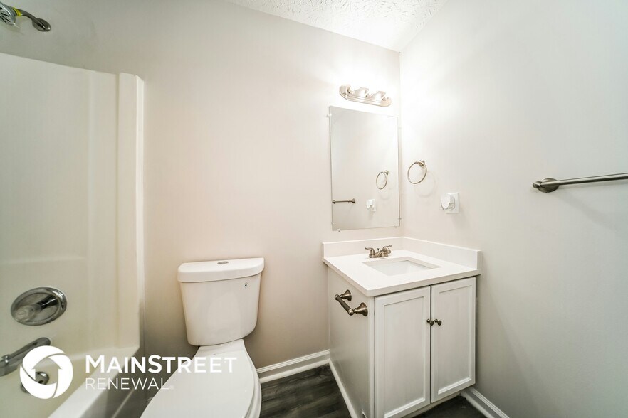 Building Photo - 90 Inverness Trce