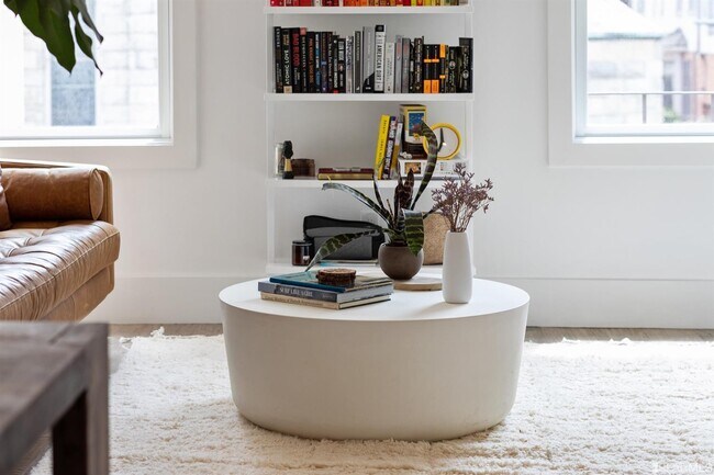 Building Photo - 1620 Broadway