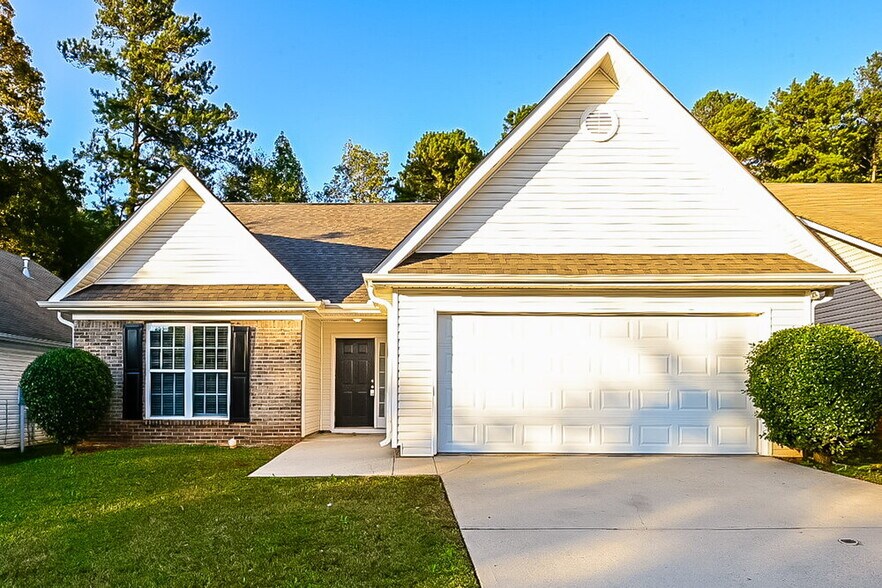 Primary Photo - 205 Lassiter Dr