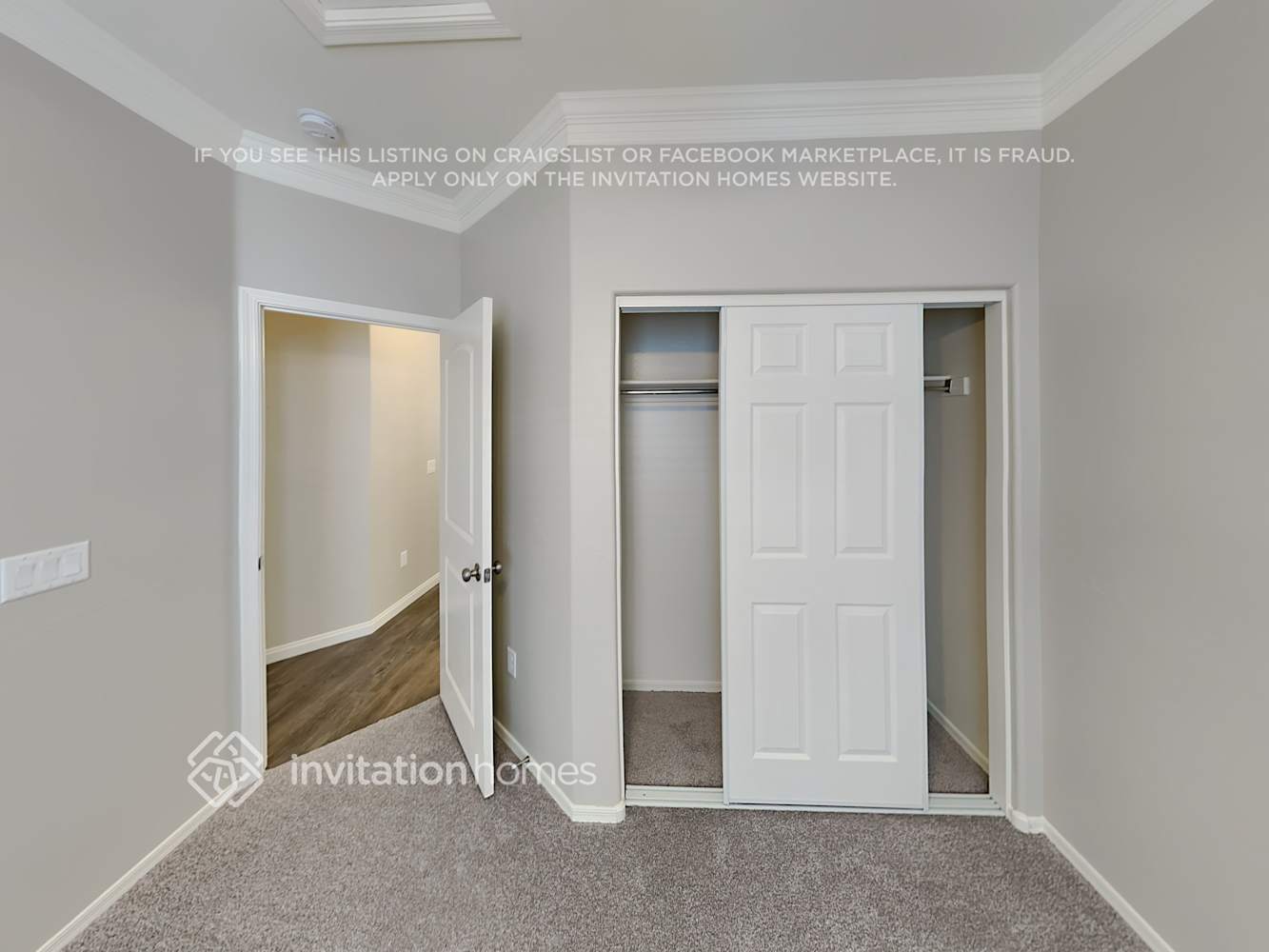 Building Photo - 4069 E Windsor Dr