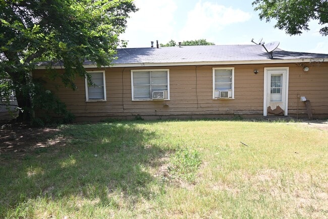 Building Photo - 1421 Harrison St