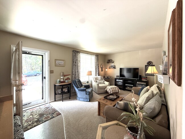 Building Photo - 103 Doncaster Ln