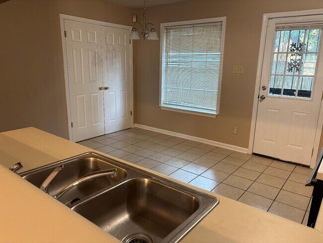 Building Photo - 2552 Arborgreen Cove