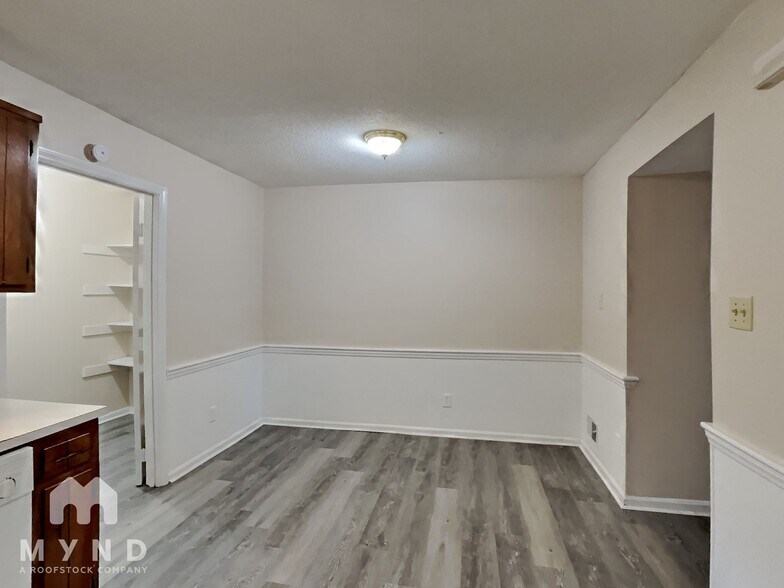 Building Photo - 1501 Gorman St