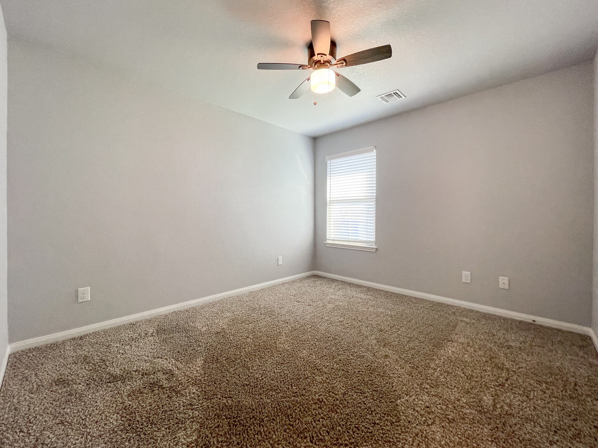 Building Photo - 10265 Driskill Dr