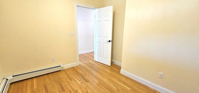 Building Photo - 416 Pearl St