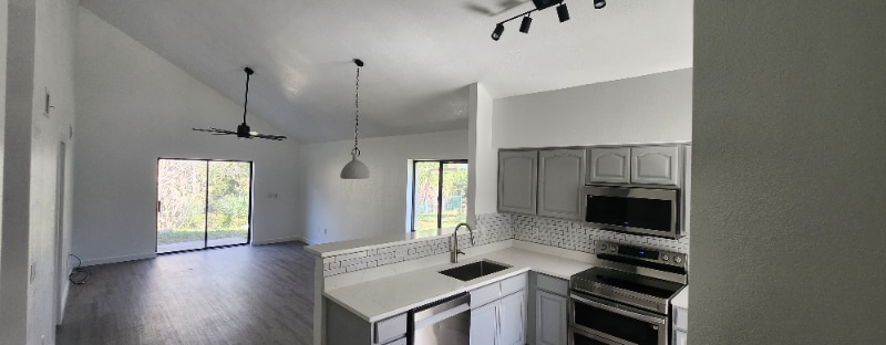 Building Photo - 33 Pony Express Dr