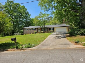 Building Photo - 4589 Mesaview Way