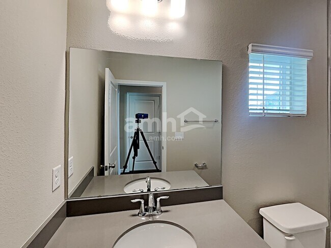 Building Photo - 150 Hemlock Pt