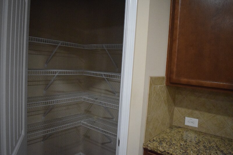 Building Photo - 480 Meadow Hill Dr