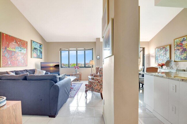 Building Photo - 755 Dotterel Rd