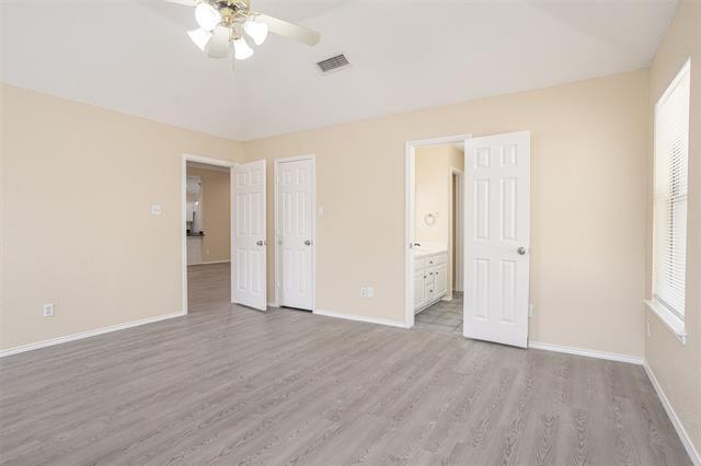 Building Photo - 733 Windridge Ln