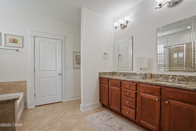 Building Photo - 114 Blue Sage Rd