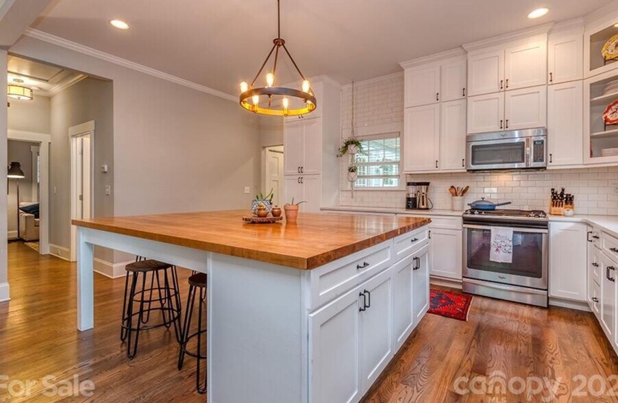 Building Photo - 1832 Pegram St