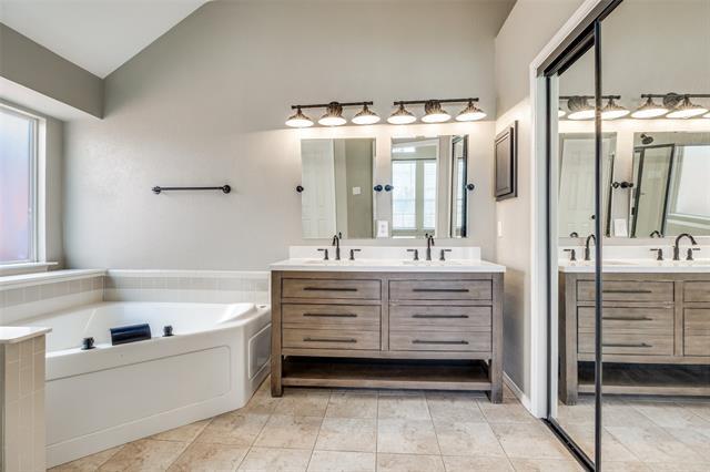 Building Photo - 613 Castleford Dr