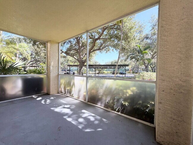 Building Photo - 12560 Equestrian Cir