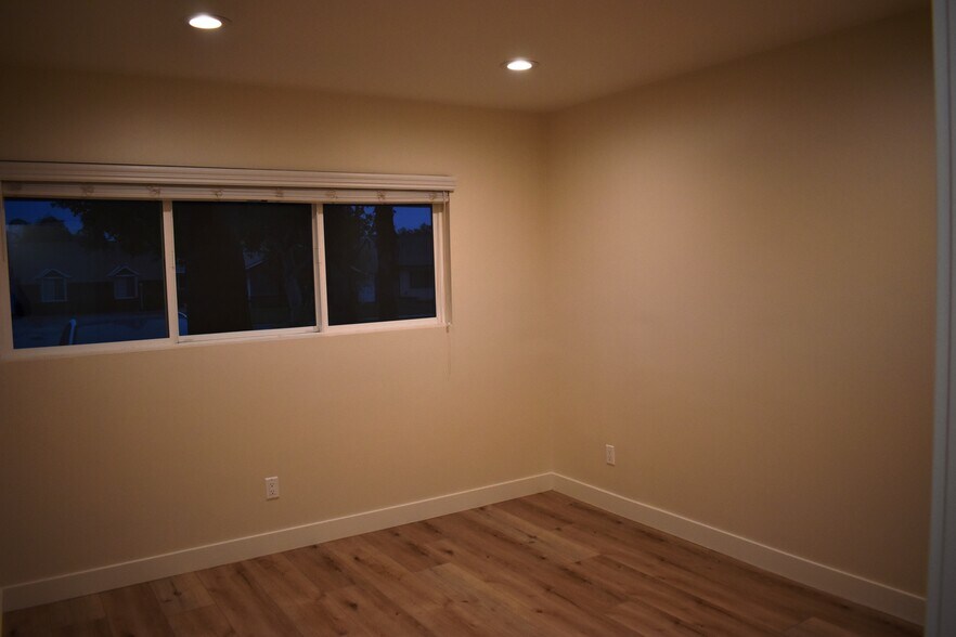 Building Photo - 18343 San Jose St