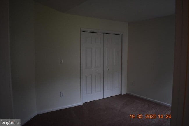 Building Photo - 16 Michael Ct