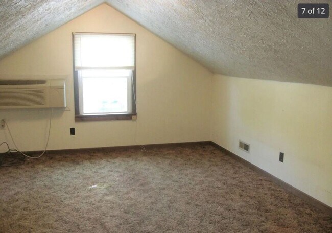 Building Photo - 327 S Talley Ave