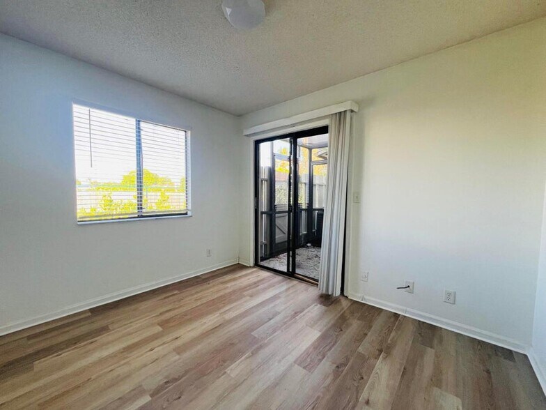 Building Photo - 11877 Sturbridge Ln