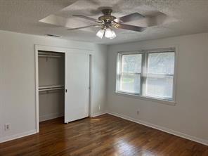 Building Photo - 404 S Cougar Ave