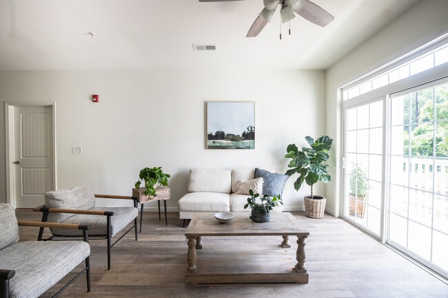 Building Photo - 15 North