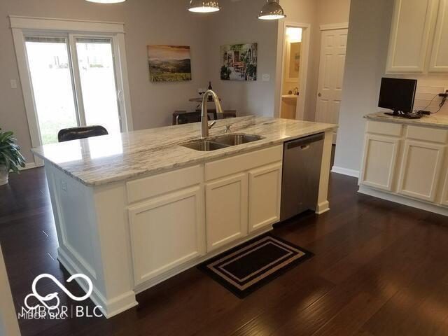 Building Photo - 2078 Seneca Ln