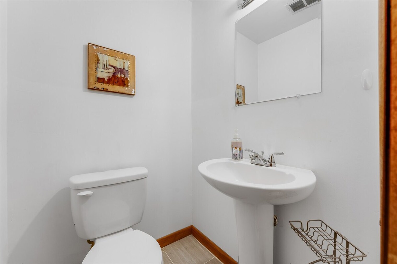 Building Photo - 521 Woodhaven Dr