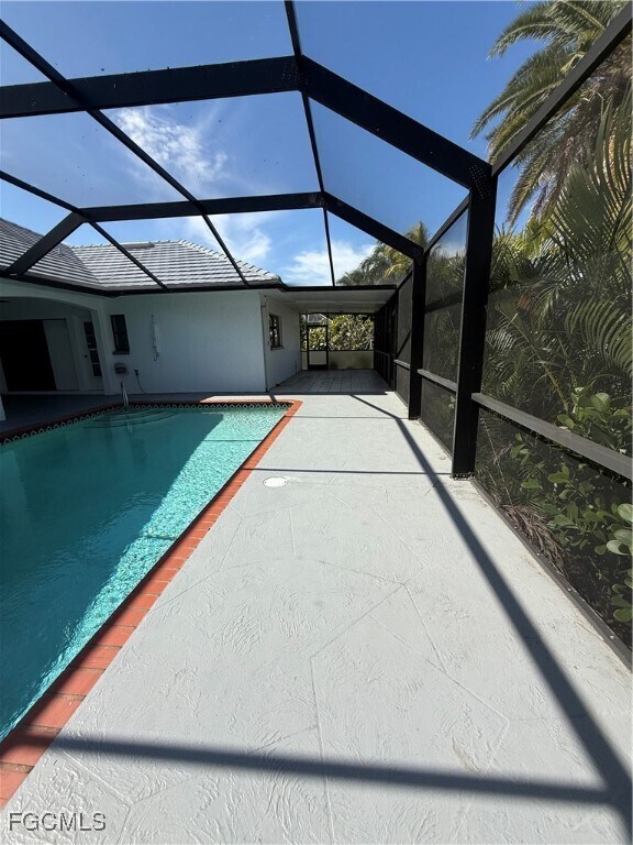 Building Photo - 711 SE 33rd Terrace