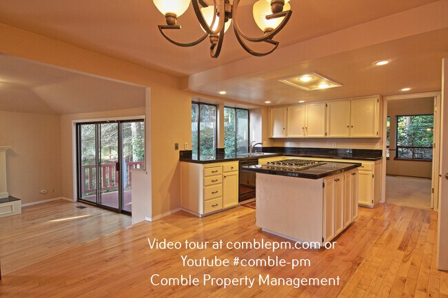 Building Photo - 5275 Highland Dr