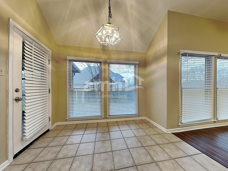 Building Photo - 1226 Sweetie Dr