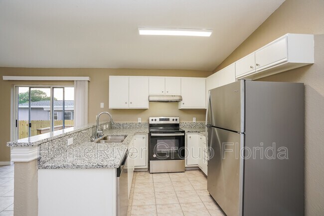 Building Photo - 512 Fox Run Trail