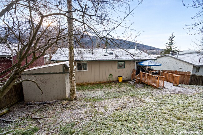 Building Photo - 9202 Cam Island Cir