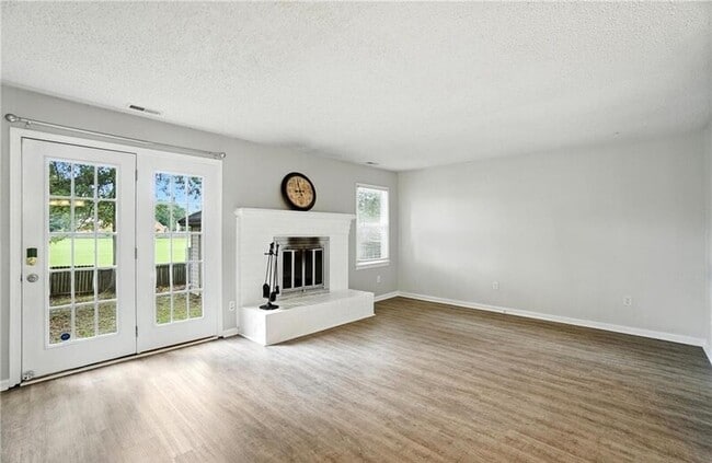 Building Photo - 2333 Meadows Landing