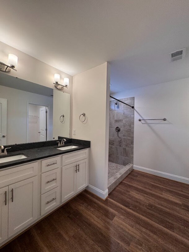 Building Photo - Inquire today on how to get FREE rent!