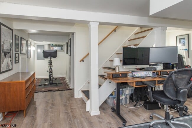 Building Photo - 86 Ferncliff Rd