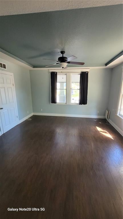 Building Photo - 801 E Osborne Ave