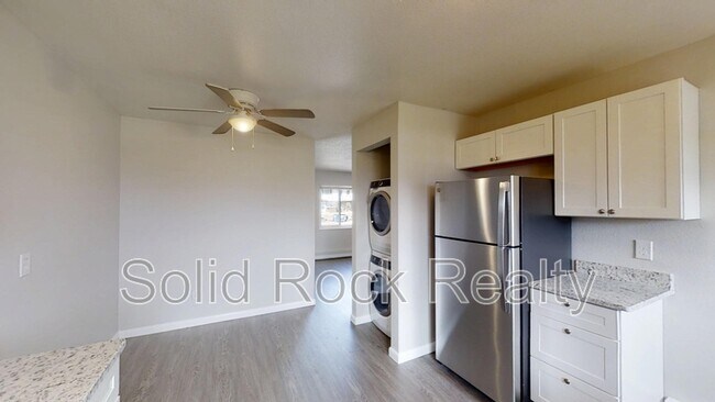 Building Photo - 1027 Westmoreland Rd