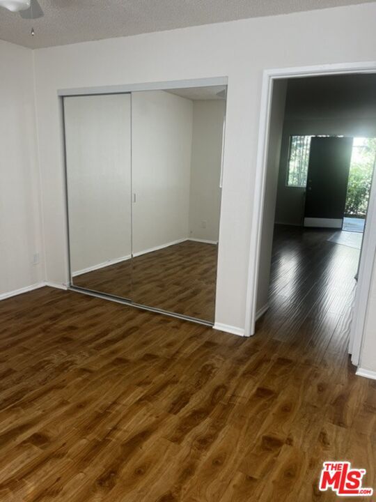 Building Photo - 10540 Balboa Blvd
