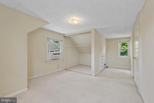Building Photo - 4145 6th St S