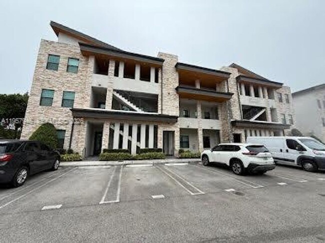 Building Photo - 7805 NW 104th Ave