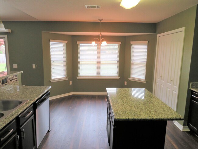 Building Photo - 2172 Las Vegas Trail