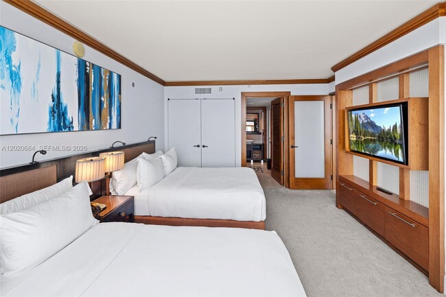 Building Photo - 6801 Collins Ave