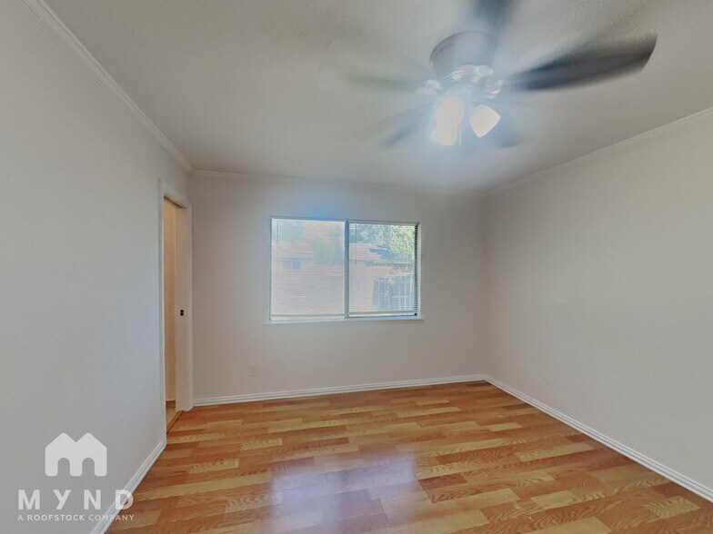 Building Photo - 551 Oldbridge Dr