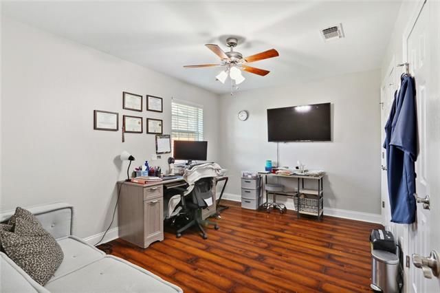 Building Photo - 115 Savanna Dr