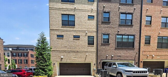 Building Photo - 612 Leigh Wy.