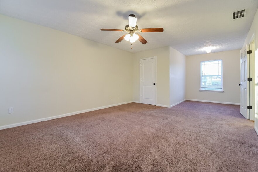 Building Photo - 100 Wexford Way