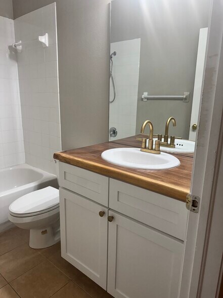 2nd bedroom bathroom - 5308 61st Ter N